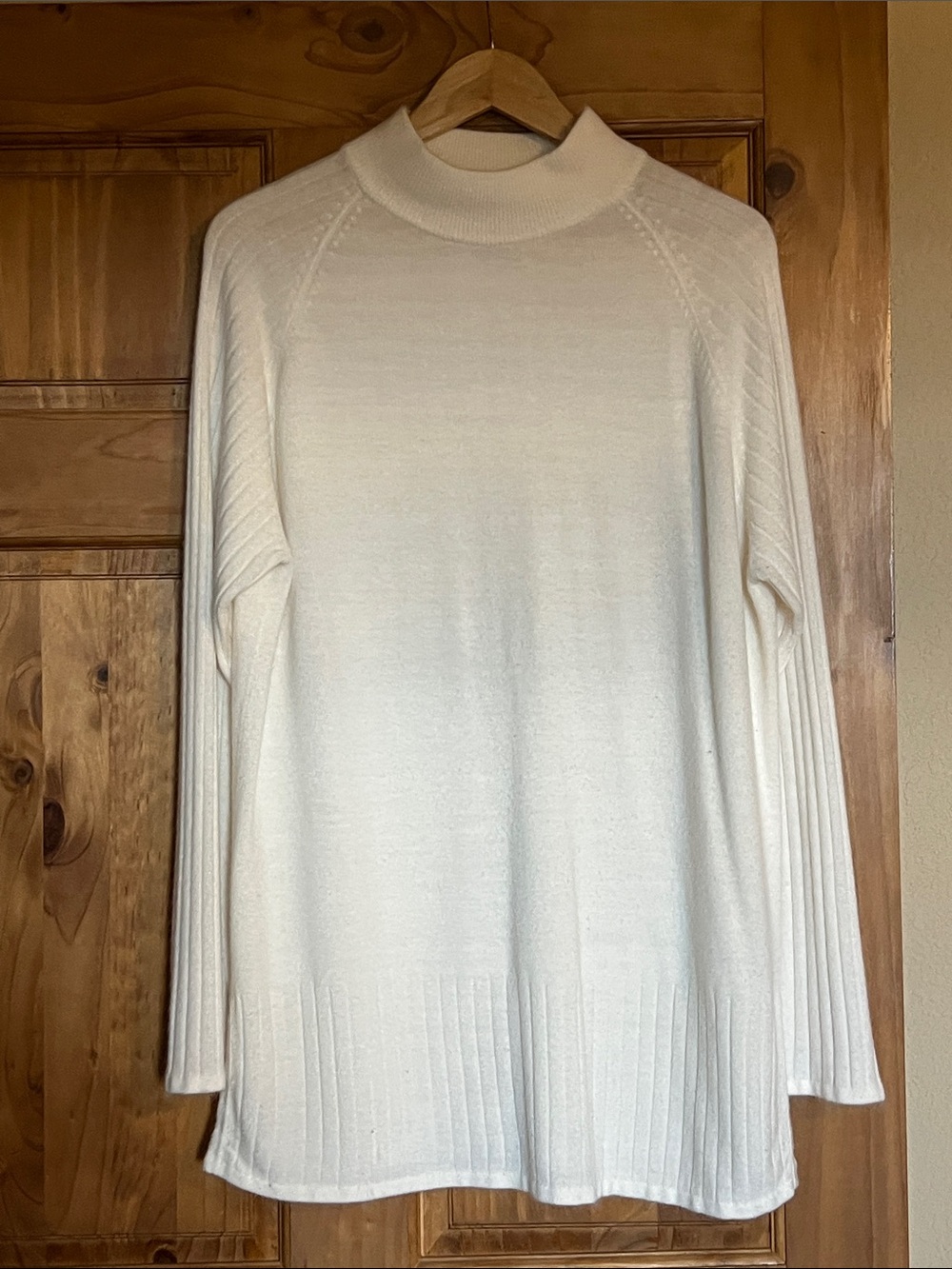 Vintage TR Bentley Cream Ribbed Mock Neck Tunic Sweater